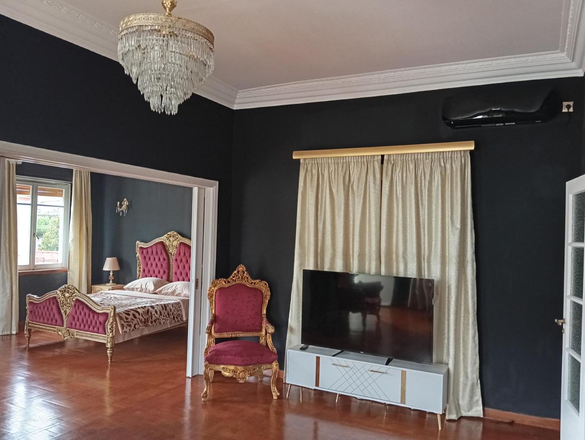 Iris Baroque Apartment Elefsína Exteriér fotografie