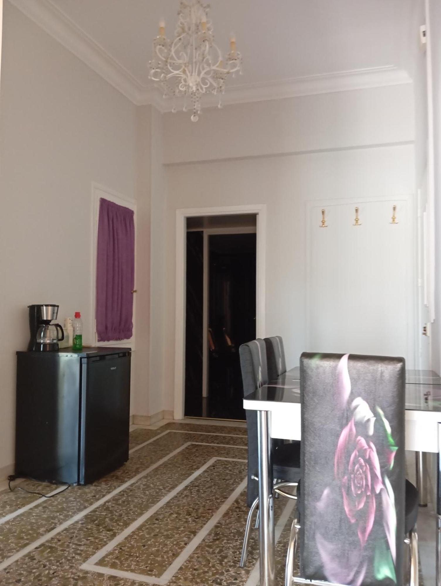 Iris Baroque Apartment Elefsína Exteriér fotografie
