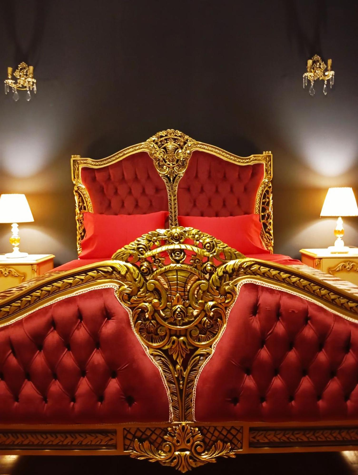 Iris Baroque Apartment Elefsína Exteriér fotografie