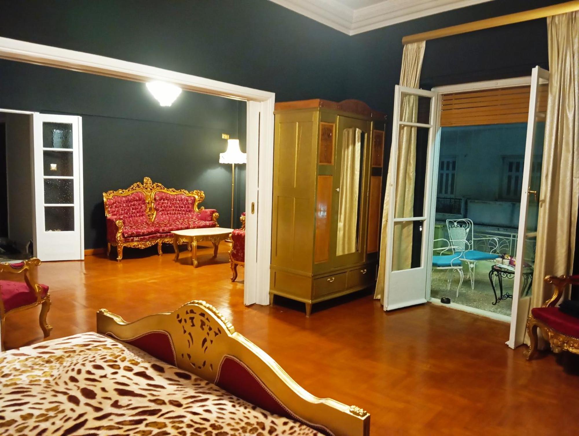 Iris Baroque Apartment Elefsína Exteriér fotografie