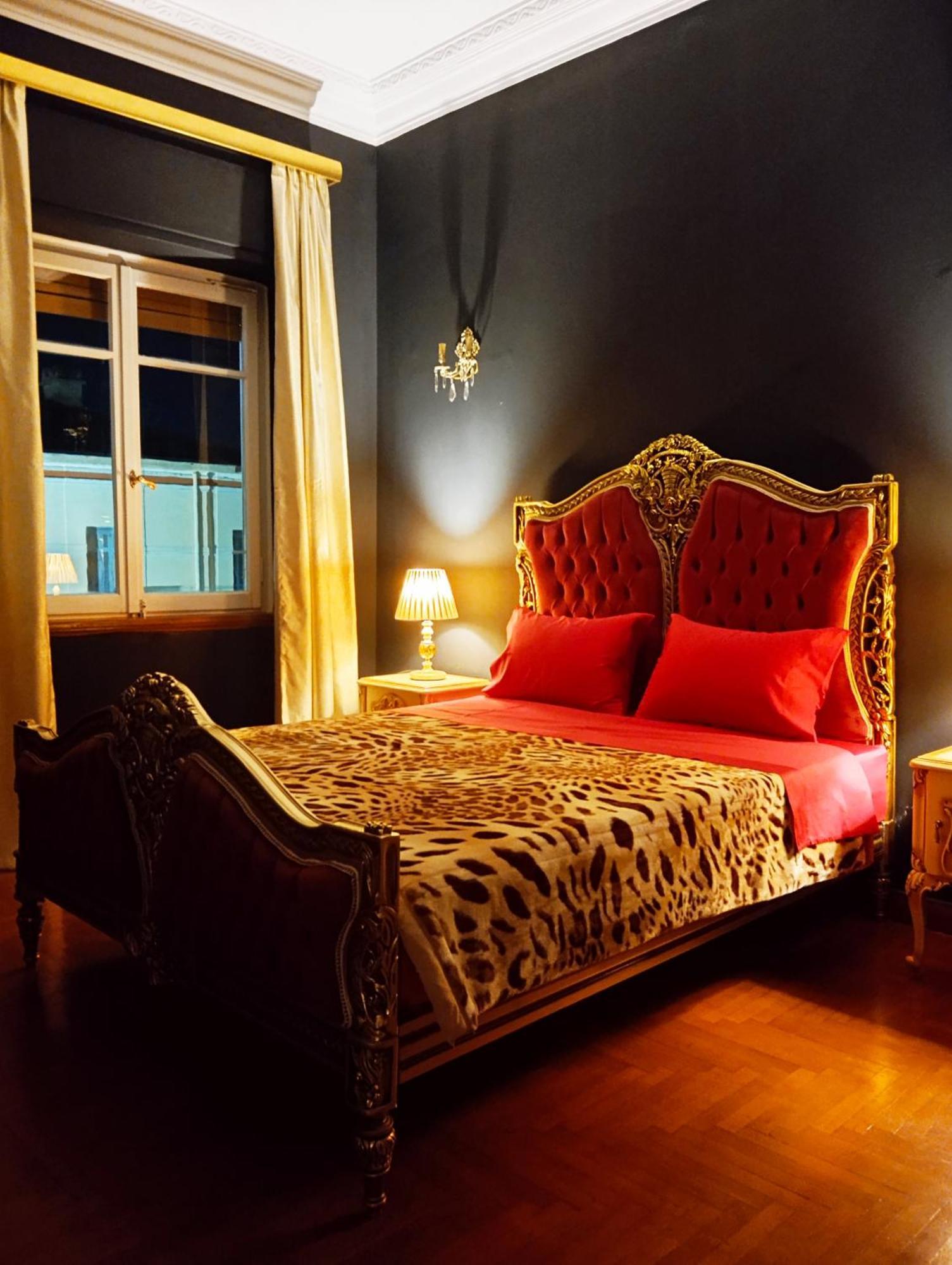 Iris Baroque Apartment Elefsína Exteriér fotografie