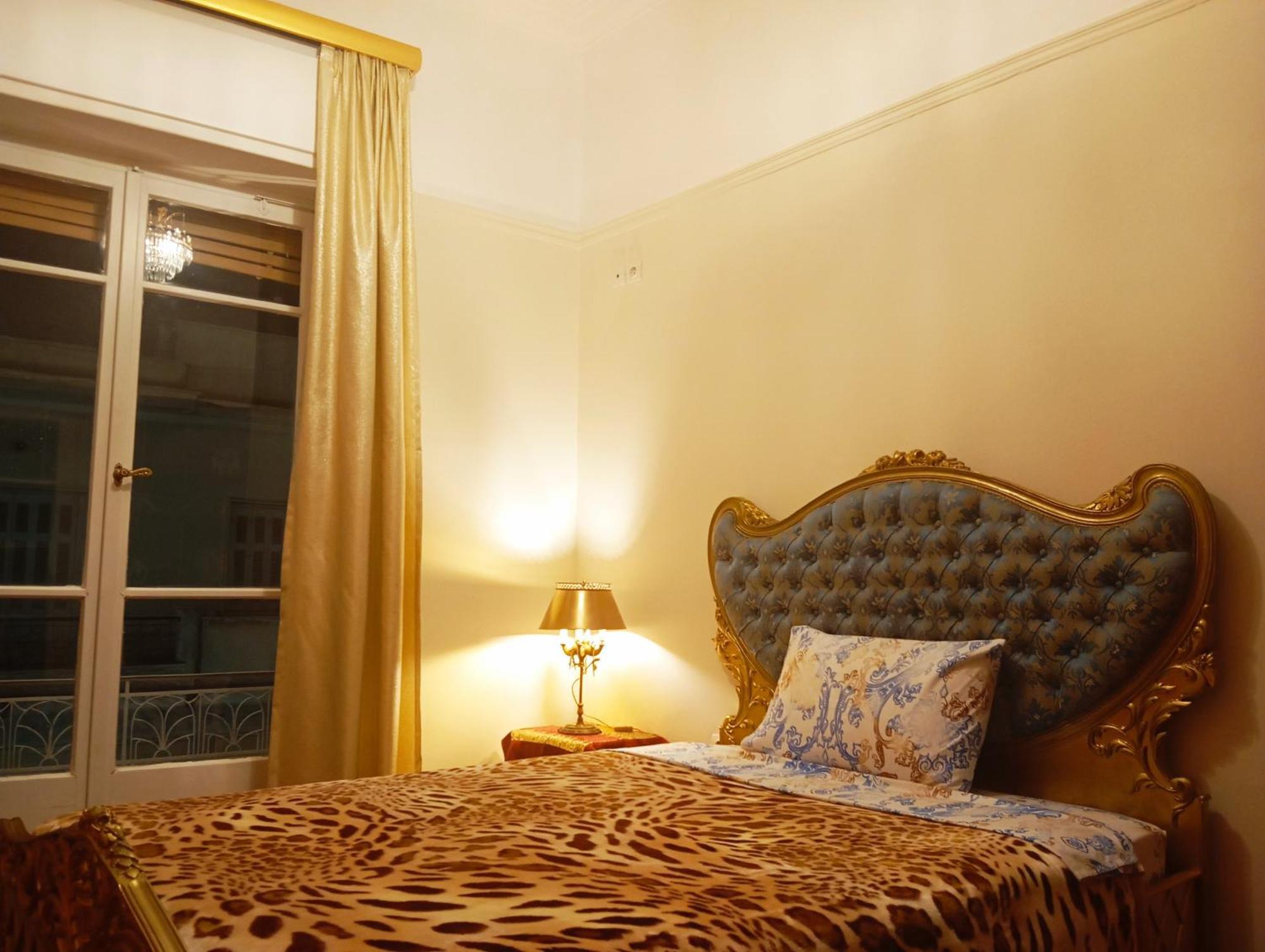 Iris Baroque Apartment Elefsína Exteriér fotografie