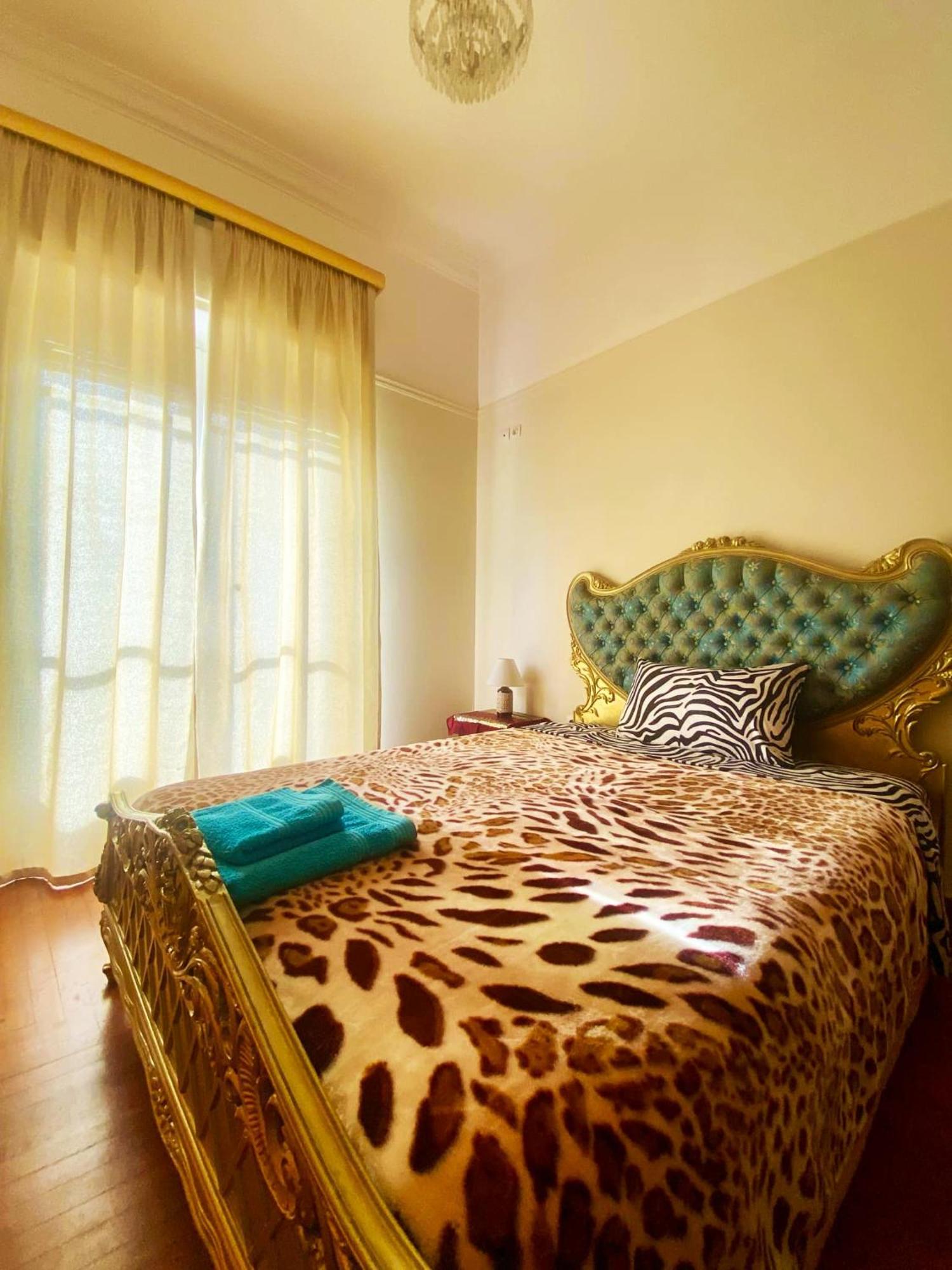 Iris Baroque Apartment Elefsína Exteriér fotografie